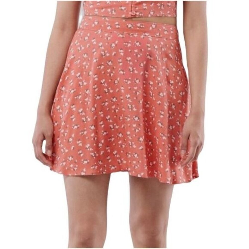 Hollister Ultra High-Rise Mini Skater Skirt‎ Floral XS